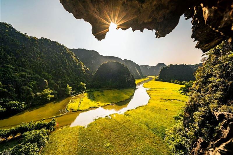  [프리미엄] 하노이 – 하롱베이 – 닌빈 3박 5일 투어 HANOI – HALONG – NINH BINH 3박 5일 PREMIUM PACKAGE